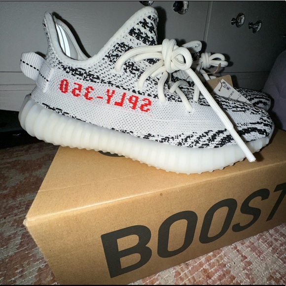 Yeezy Boost 350 V2